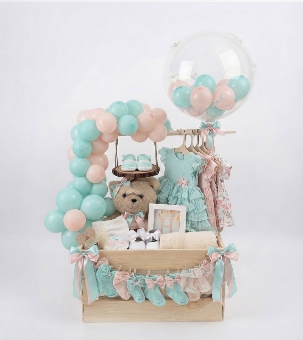 Signature Gift Box — Mint & Blush